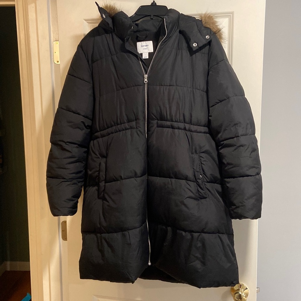 Old Navy black maternity puffer coat large